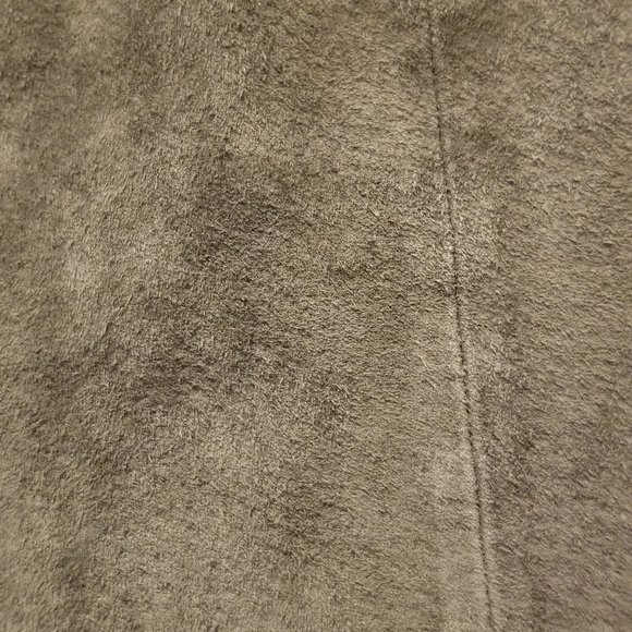 LIKE NEW Women's ZARA XS Olive Green Leather Mini Skirt! - Picture 4 of 10